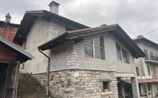VARALLO SESIA – Fraz. Parone (rif. zan)