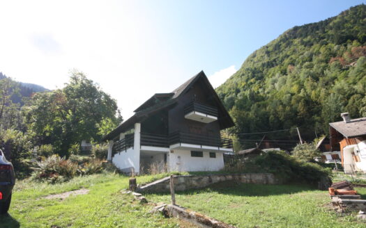 PIODE – Fraz. Piedimeggiana – VILLA SINGOLA (rif. sai)